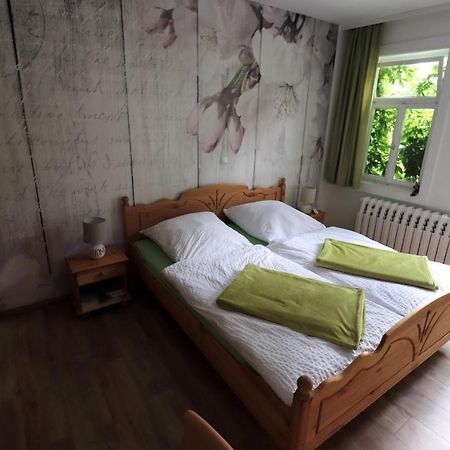 Ferienwohnung Zum Rotem Karpfen แอร์ฟวร์ท ภายนอก รูปภาพ
