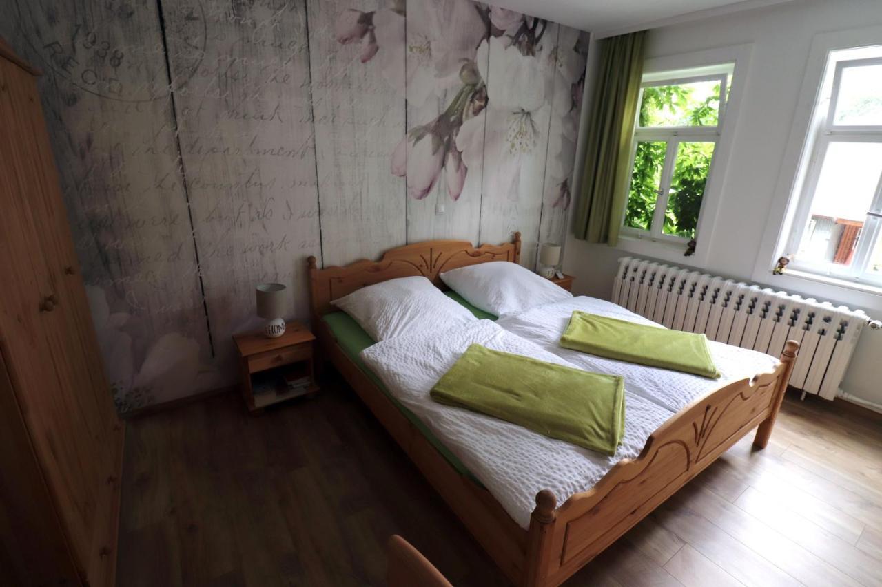 Ferienwohnung Zum Rotem Karpfen แอร์ฟวร์ท ภายนอก รูปภาพ
