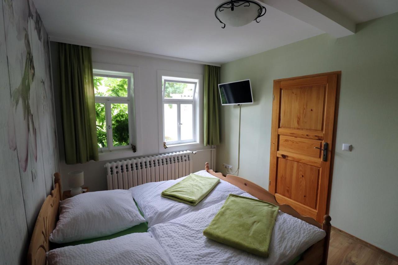 Ferienwohnung Zum Rotem Karpfen แอร์ฟวร์ท ภายนอก รูปภาพ